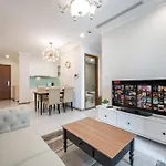 Luna Apartment- Vinhomes Central Park