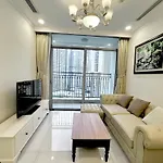 Luna Apartment- Vinhomes Central Park