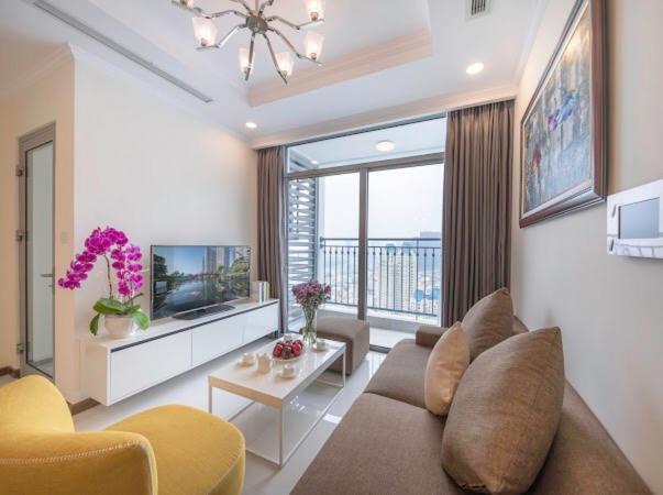 Luna Apartment- Vinhomes Park Căn hộ *