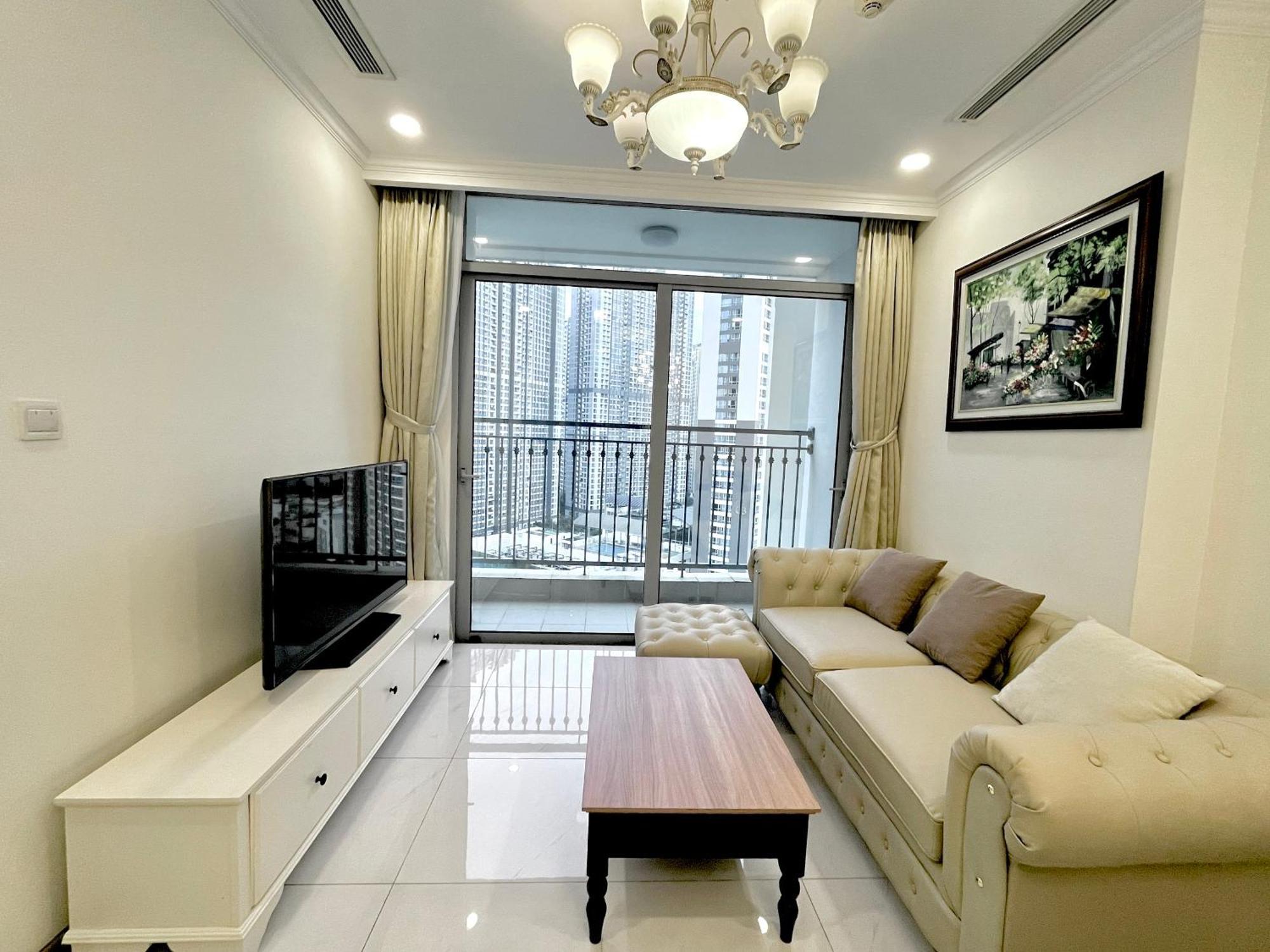 Luna Apartment- Vinhomes Park Căn hộ