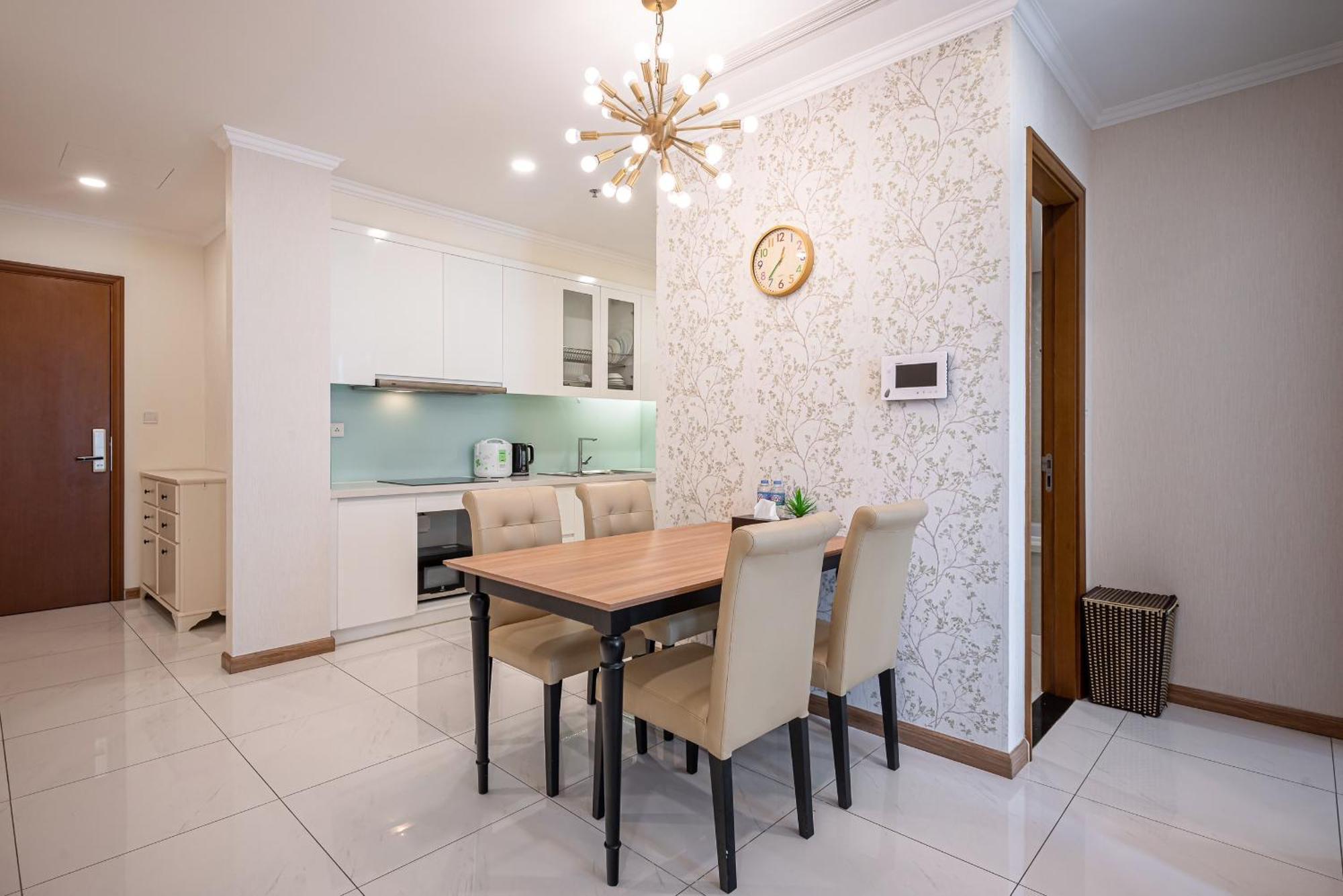 Luna Apartment- Vinhomes Park TP. Hồ Chí Minh