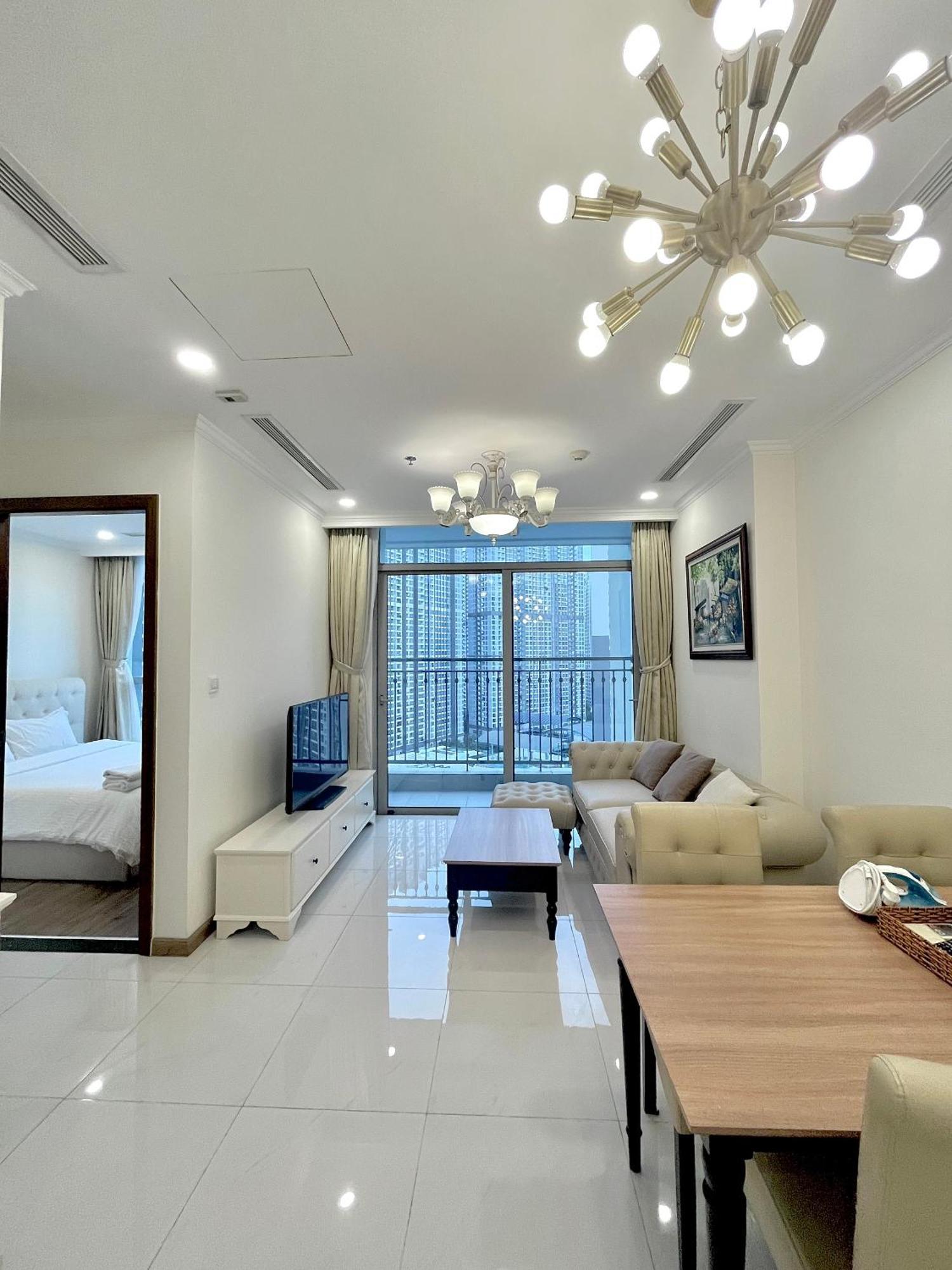 Căn hộ Luna Apartment- Vinhomes Park