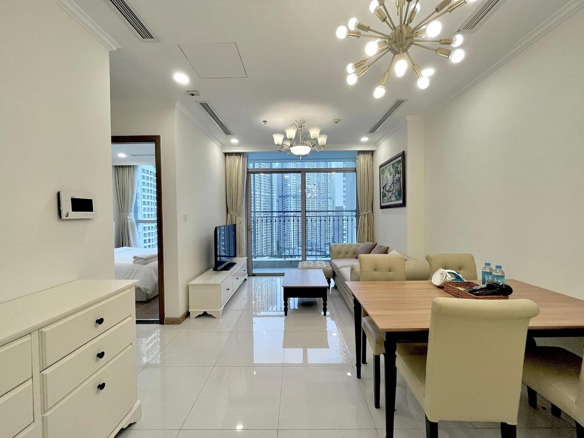 Căn hộ Luna Apartment- Vinhomes Park