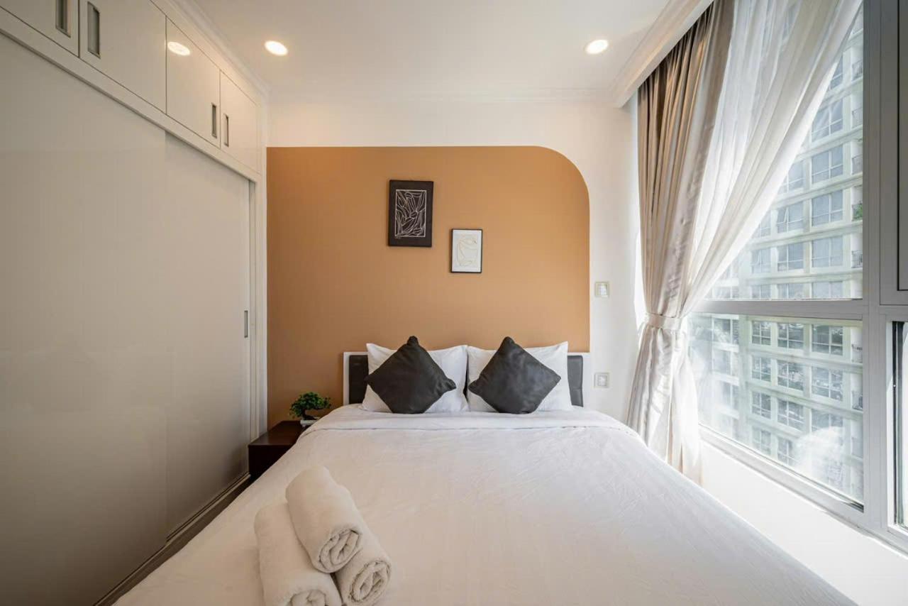Căn hộ Luna Apartment- Vinhomes Park *