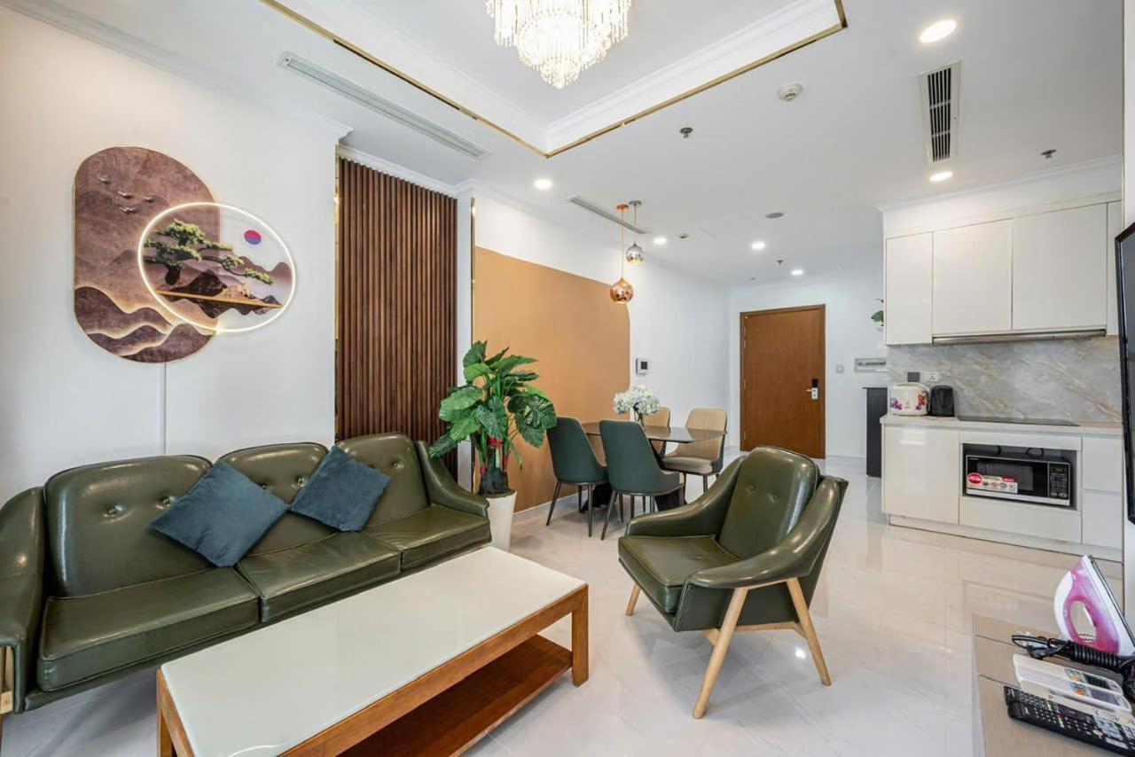 Luna Apartment- Vinhomes Park Căn hộ TP. Hồ Chí Minh