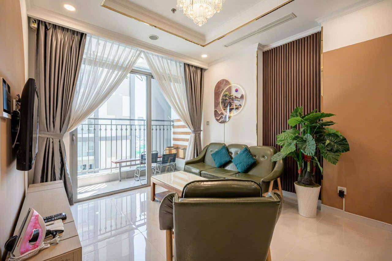 Luna Apartment- Vinhomes Park