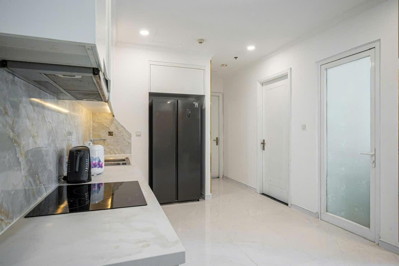 Luna Apartment- Vinhomes Park *
